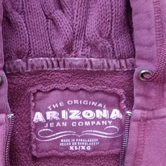 Hooded jackets - Picture 4 of 6